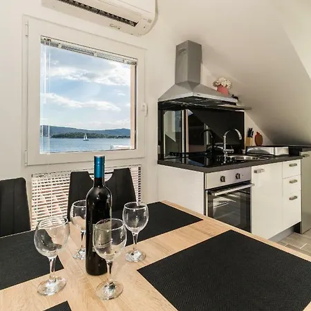 New Joly Sea View *