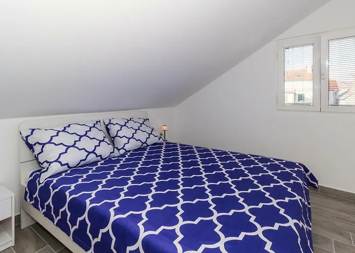 New Joly Sea View Апартаменты *