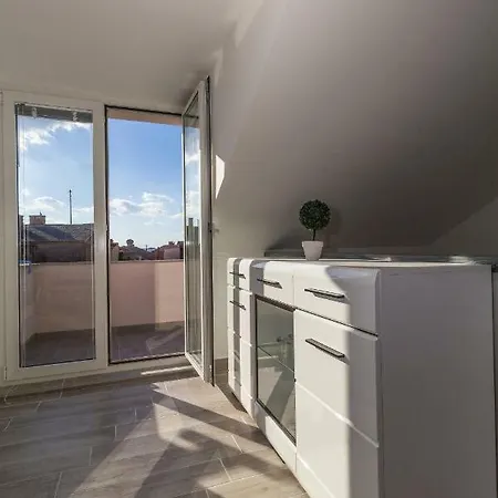 New Joly Sea View Apartman Biograd na Moru