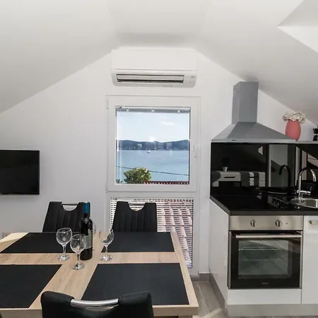 Apartman New Joly Sea View